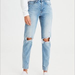American eagle mom jeans